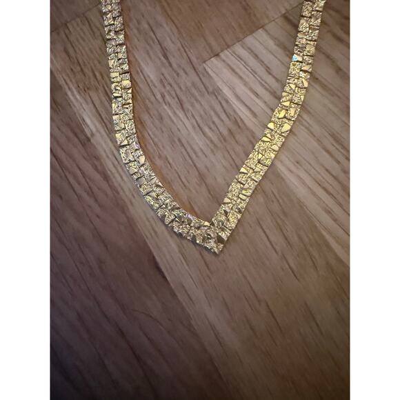 Vintage 14K Gold Filled Flat Textured V-Neck Necklace - Picture 3 of 5
